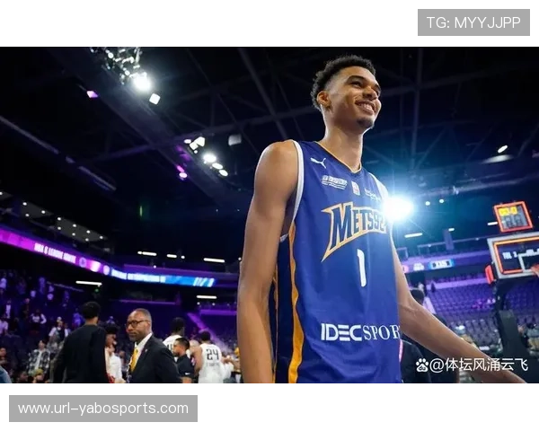 聚焦维克托·文班亚马:他在防守端的覆盖面积如何改变了马刺队的防守构建逻辑 聚焦维克托·文班亚马:他在防守端的覆盖面积如何改变了马刺队的防守构建逻辑